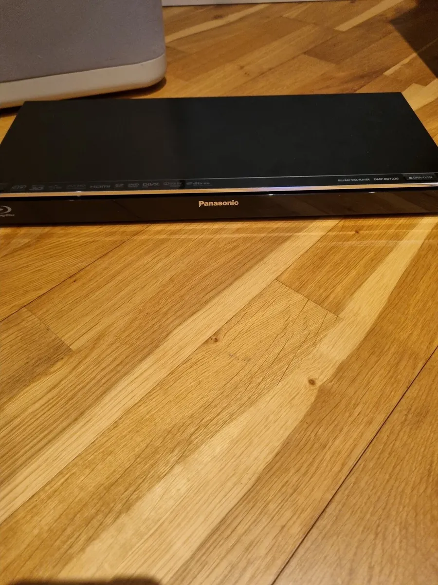 Panasonic DMP-BDT220 Bluray Player - Image 1
