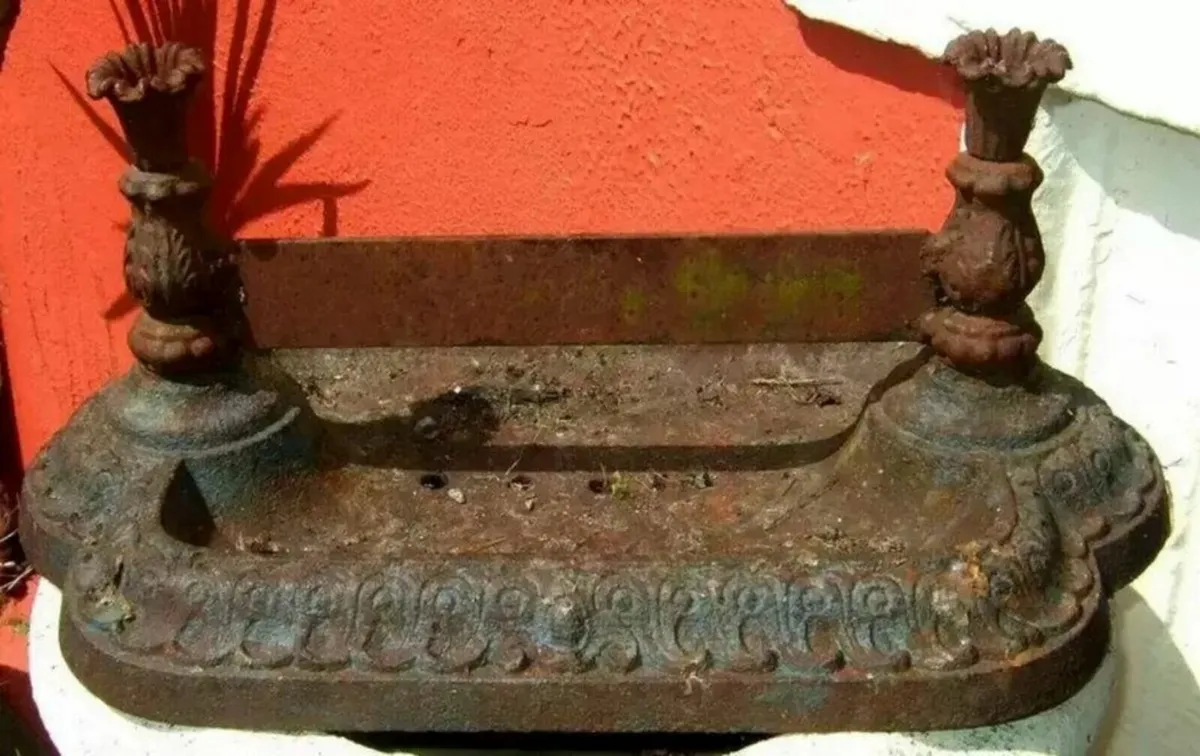 Vintage Cast Iron Boot Scraper - Image 1