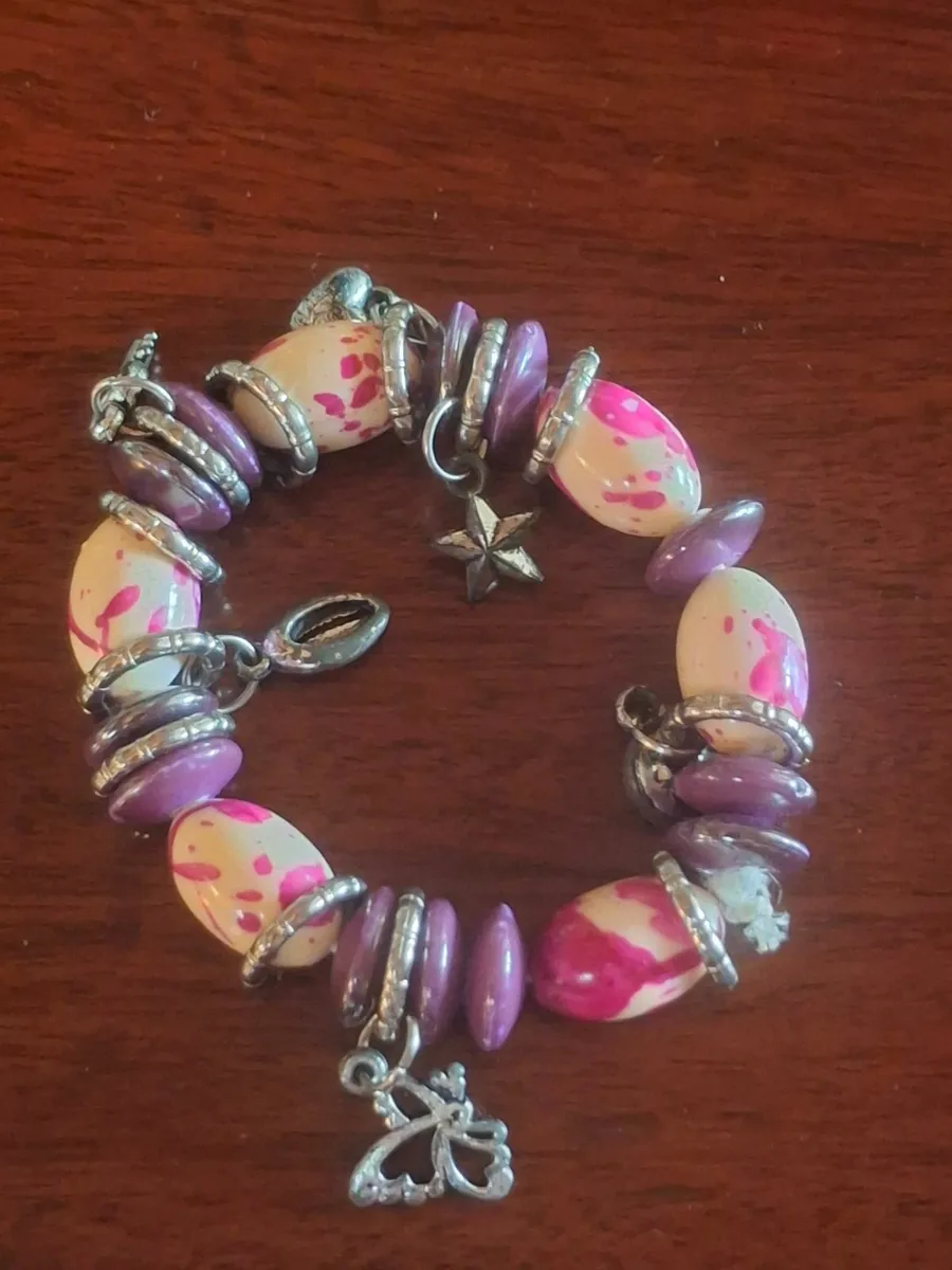 Fun vintage charm bracelet - Image 2