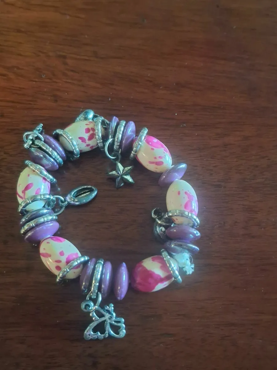 Fun vintage charm bracelet - Image 4