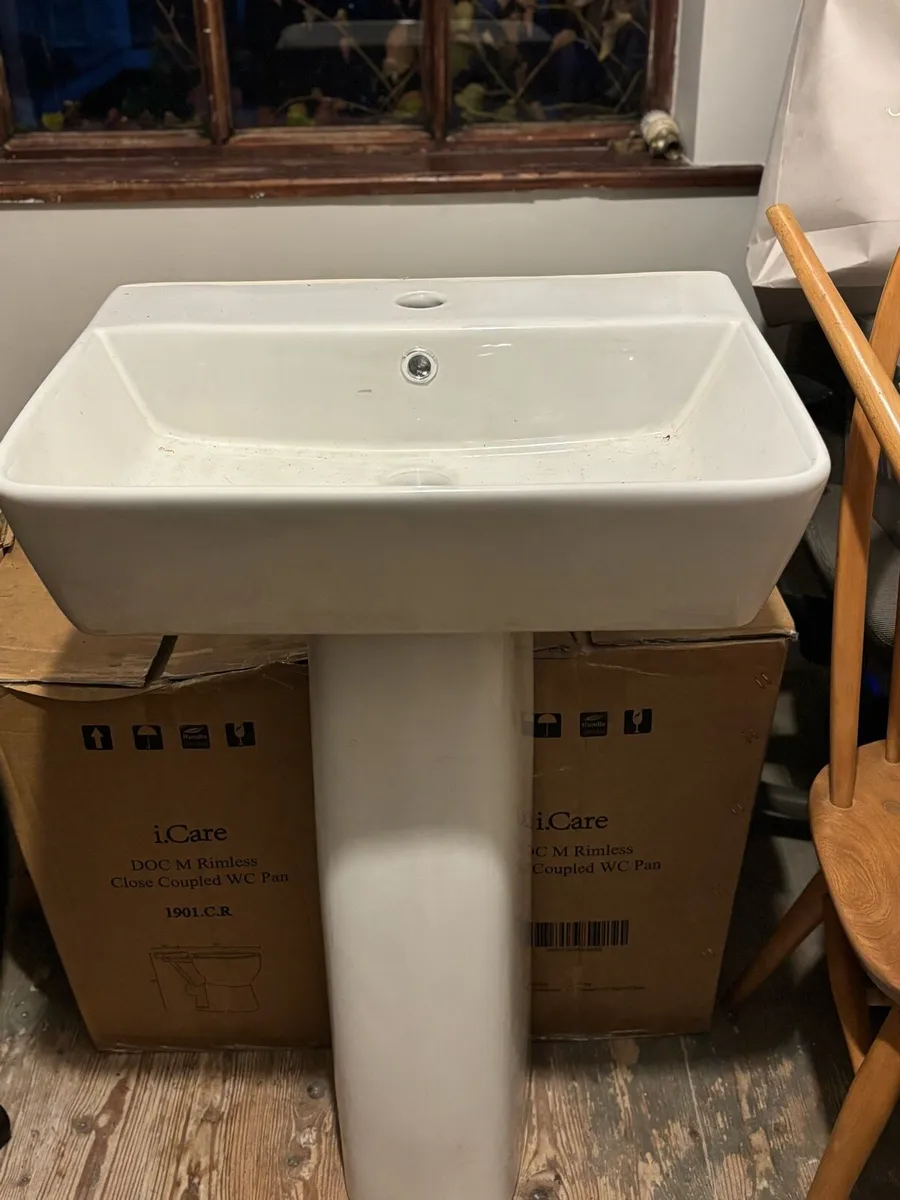 Armitage Shanks Sink - Image 1