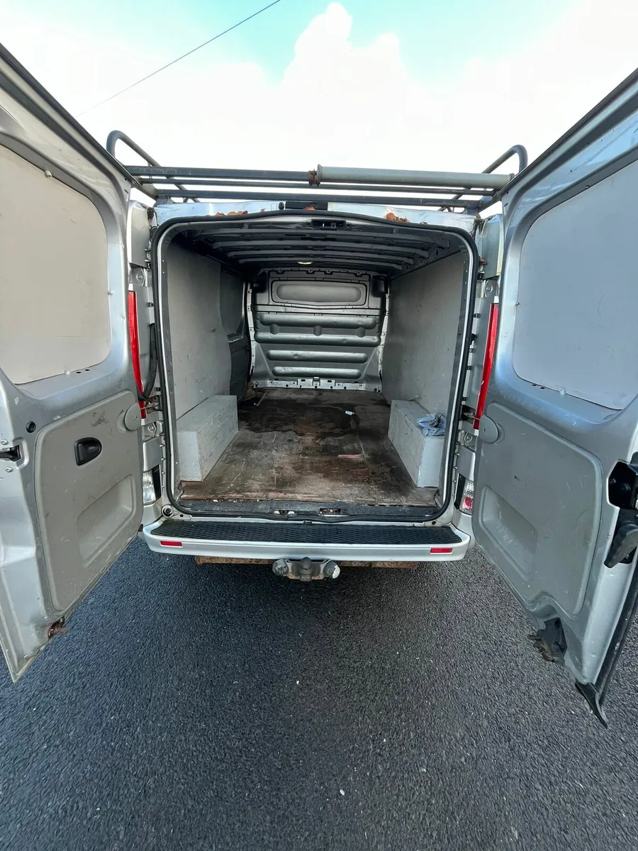 2014 vauxhall vivaro sportive - Image 2