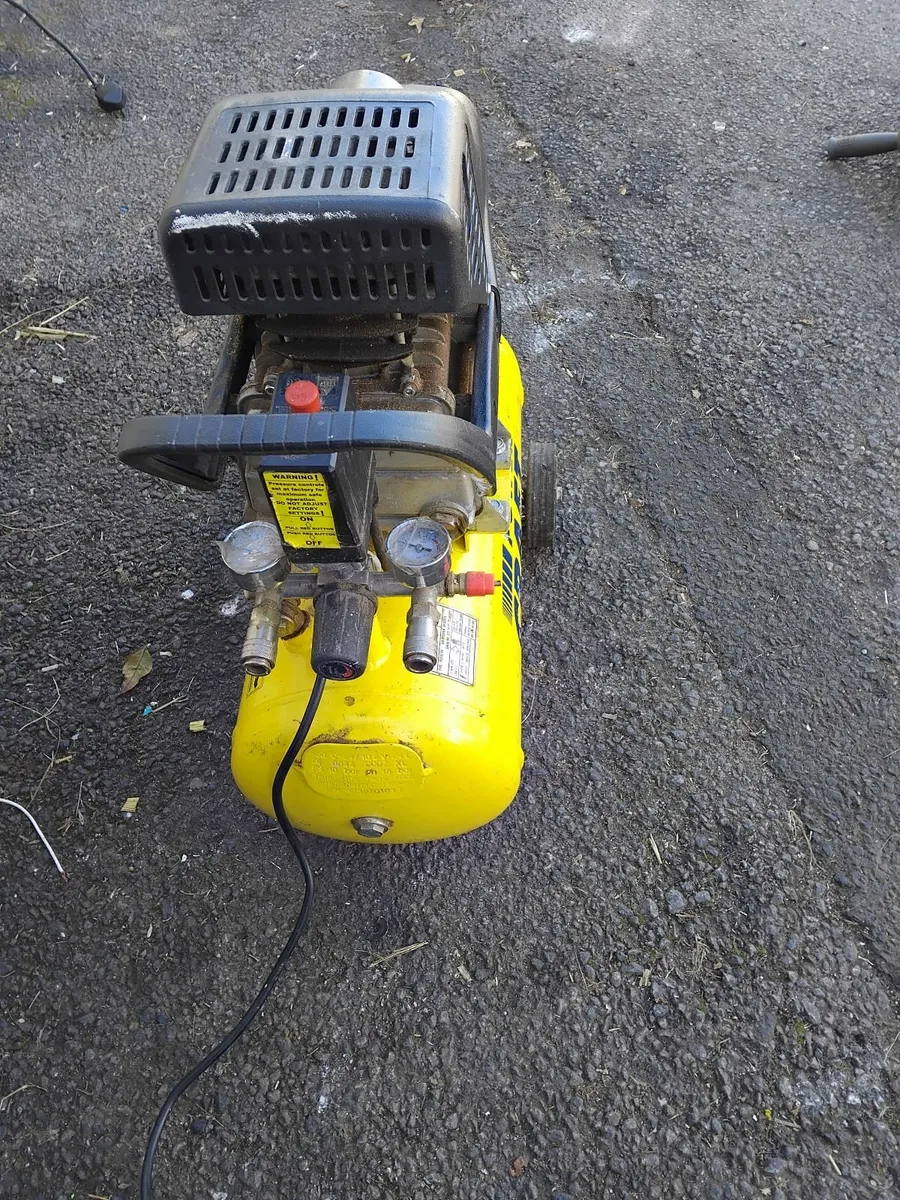 Air compressor working perfect priced - Image 4