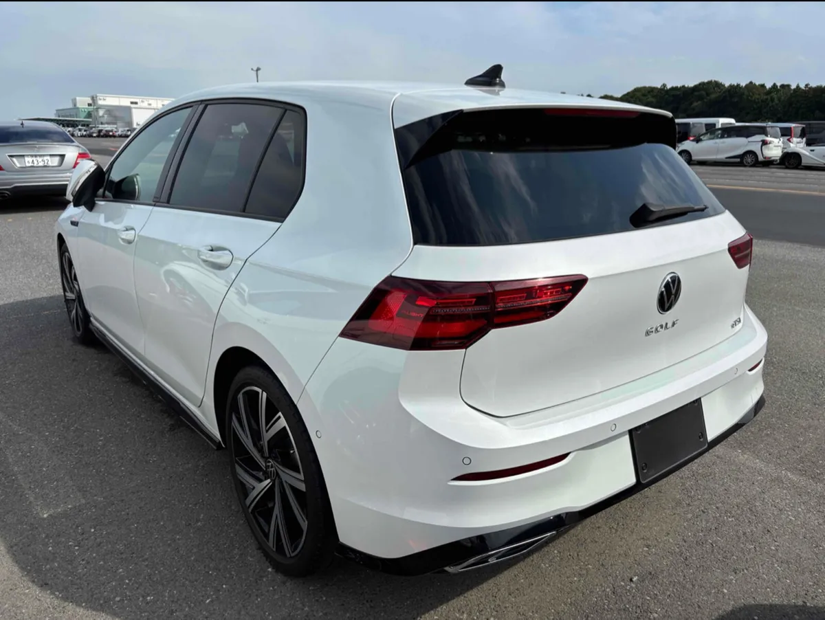 221 VW GOLF R-LINE *SUN ROOF* 1.5 ETSI 150BHP AUTO - Image 2