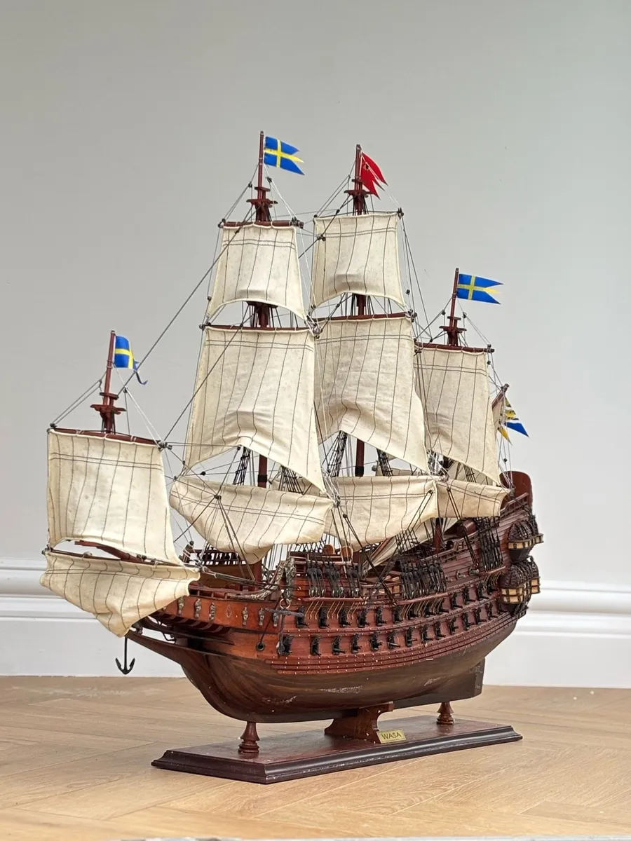 Museum Model Collector Ships - Image 2