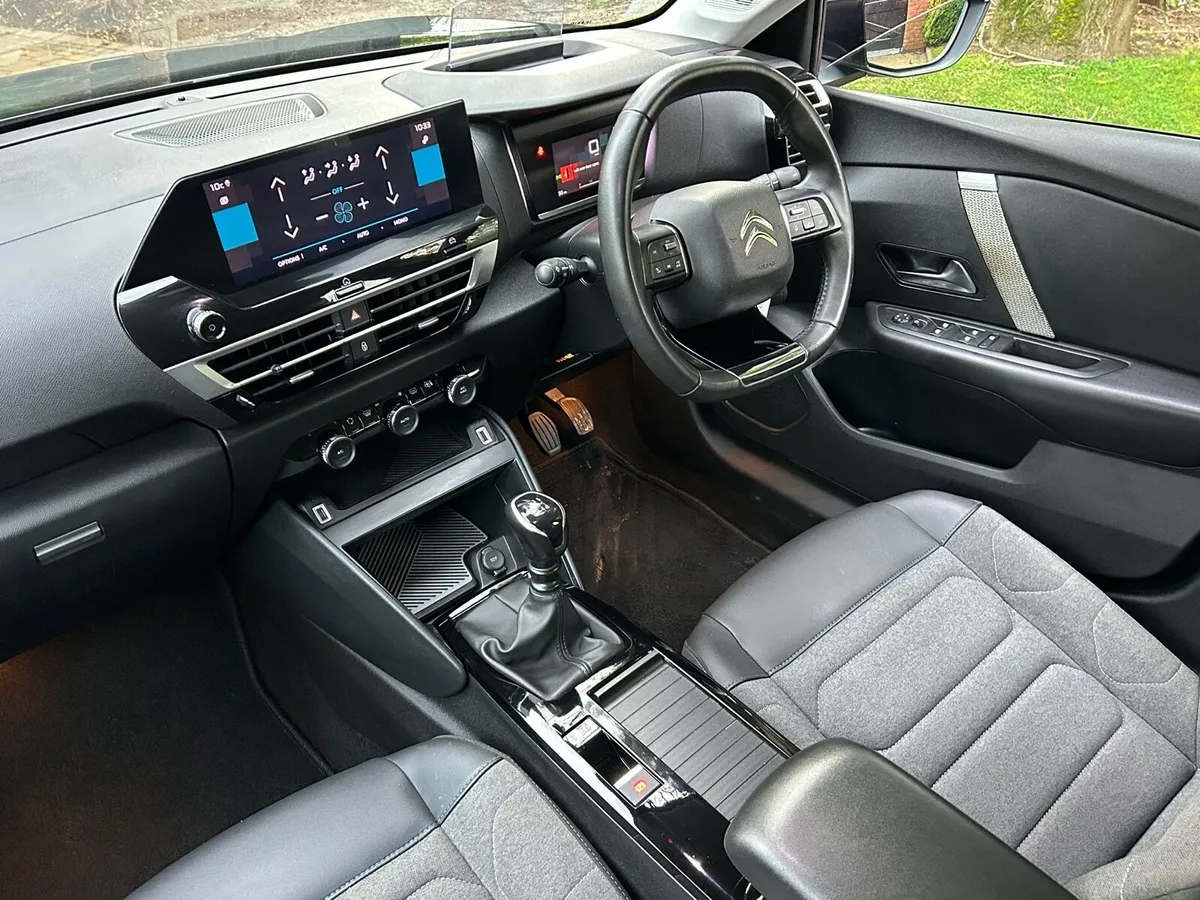 Citroen c4 feel SUV HDi Diesel Black Friday €14950 - Image 3