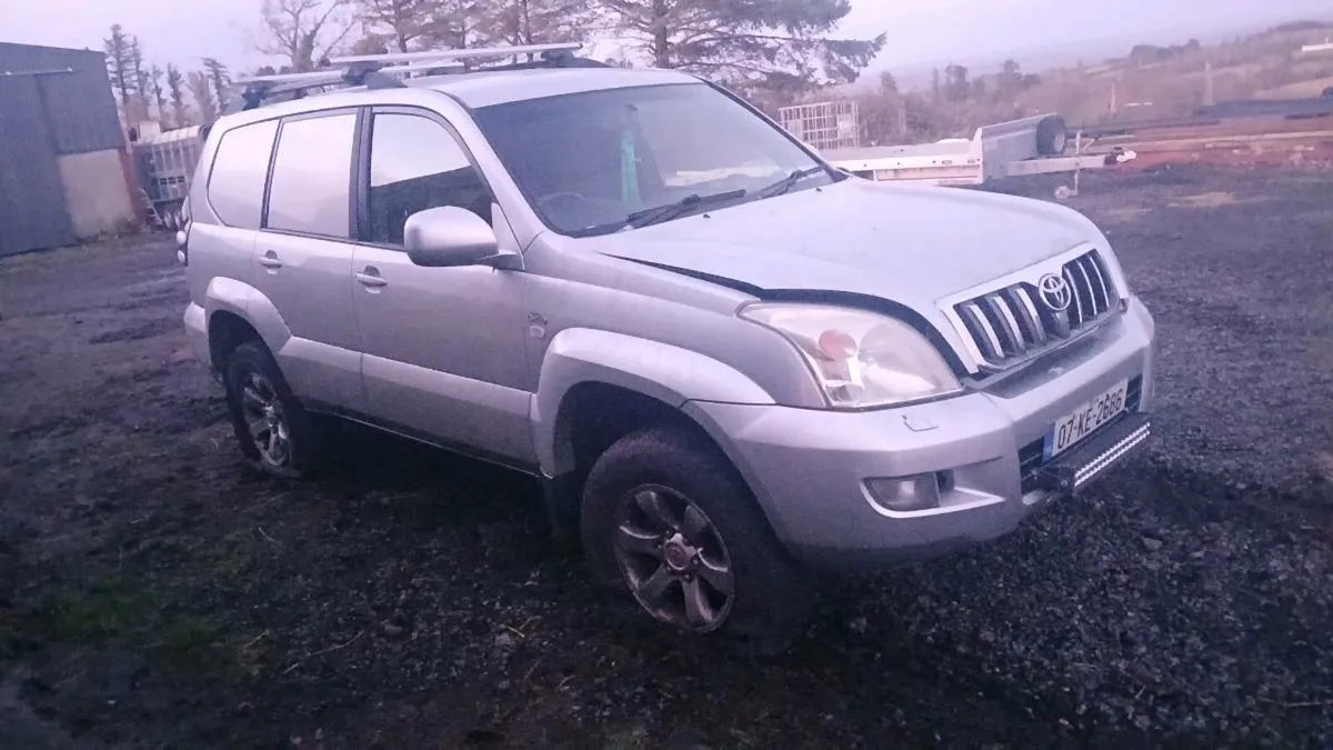 Land cruiser for breaking - Image 2