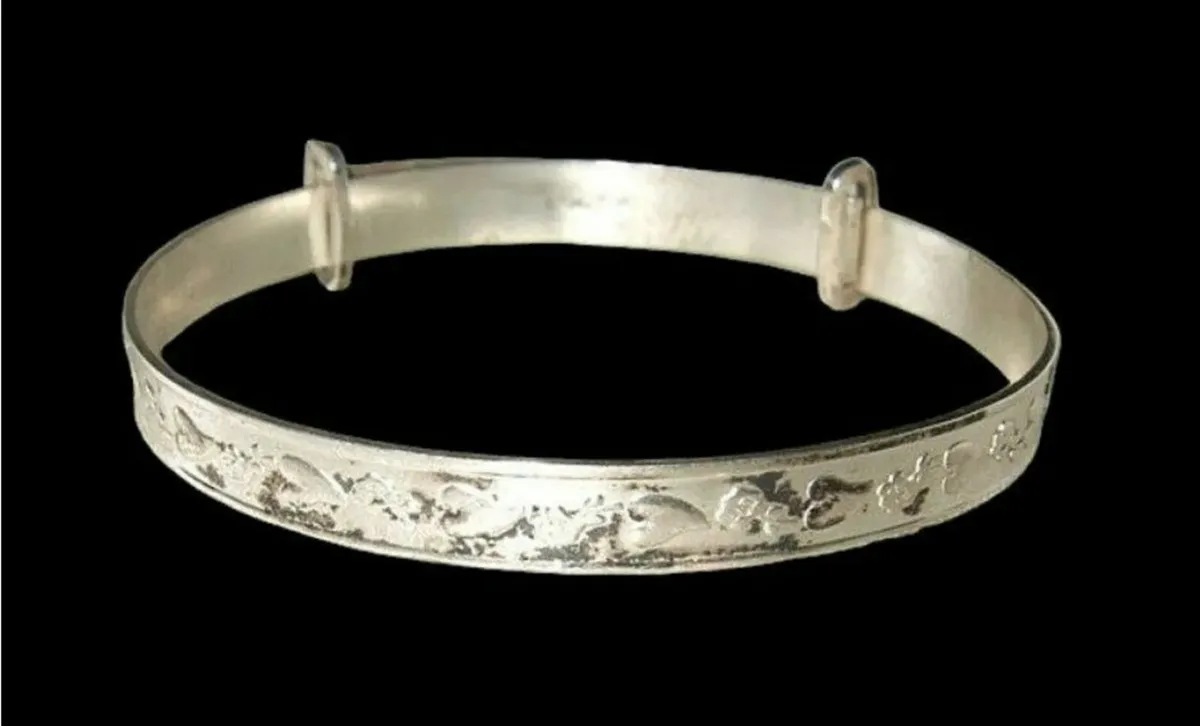 Vintage Hallmarked Silver Baby Bangle - Image 3