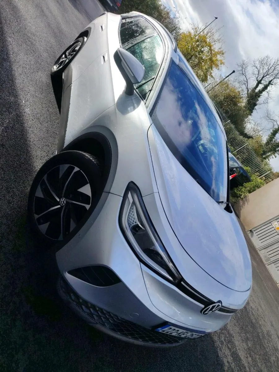 Volkswagen ID4 - Image 1