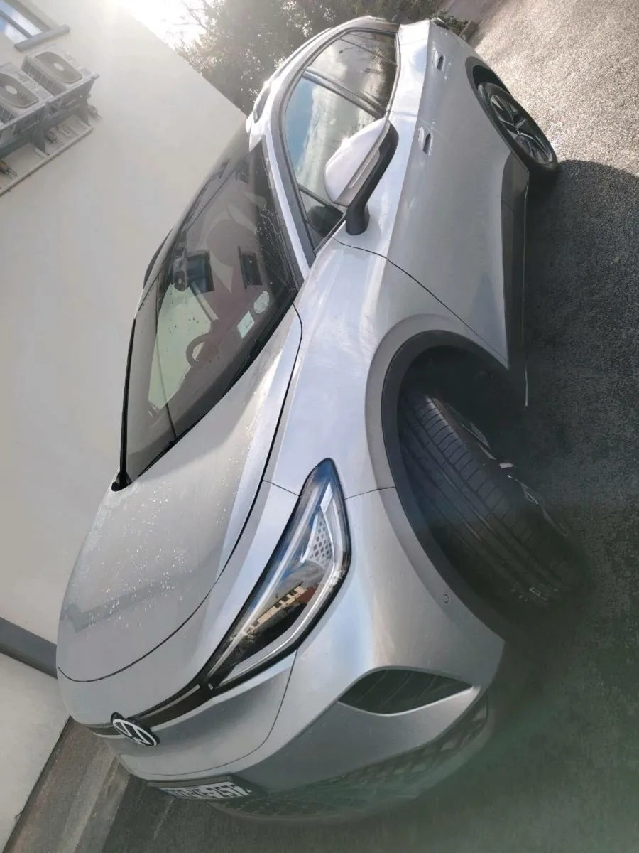 Volkswagen ID4 - Image 3