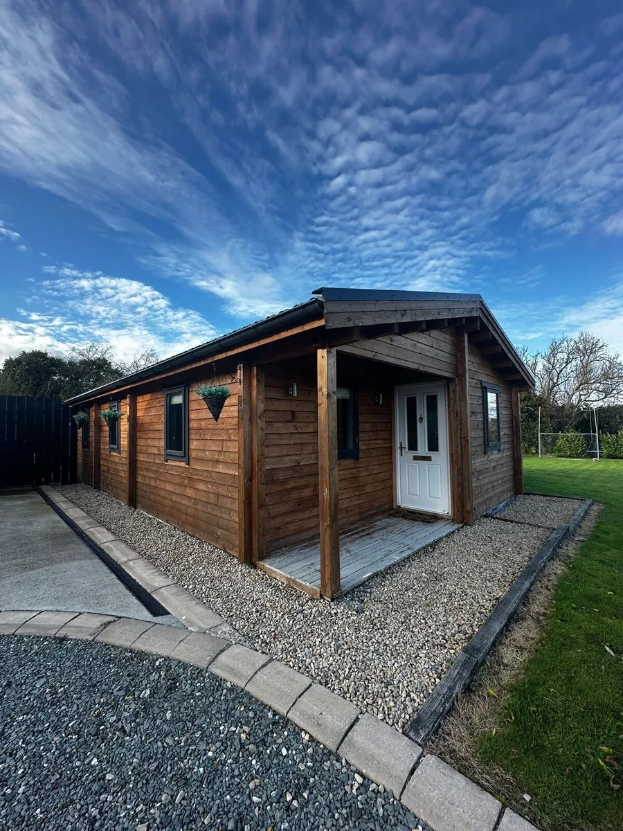 Log Cabin (3 Bedroom) - Image 1