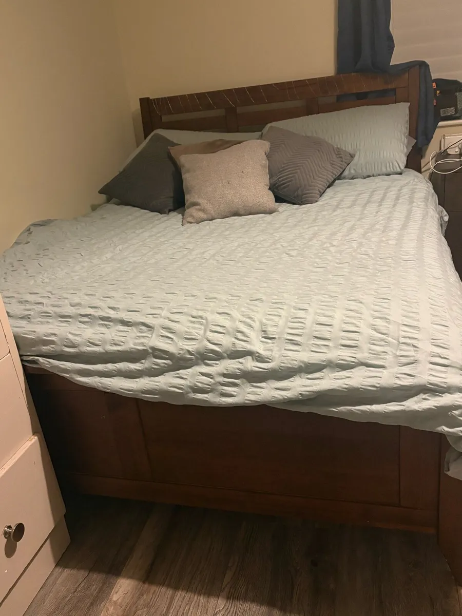 Double bed frame (4’6”) - Image 3