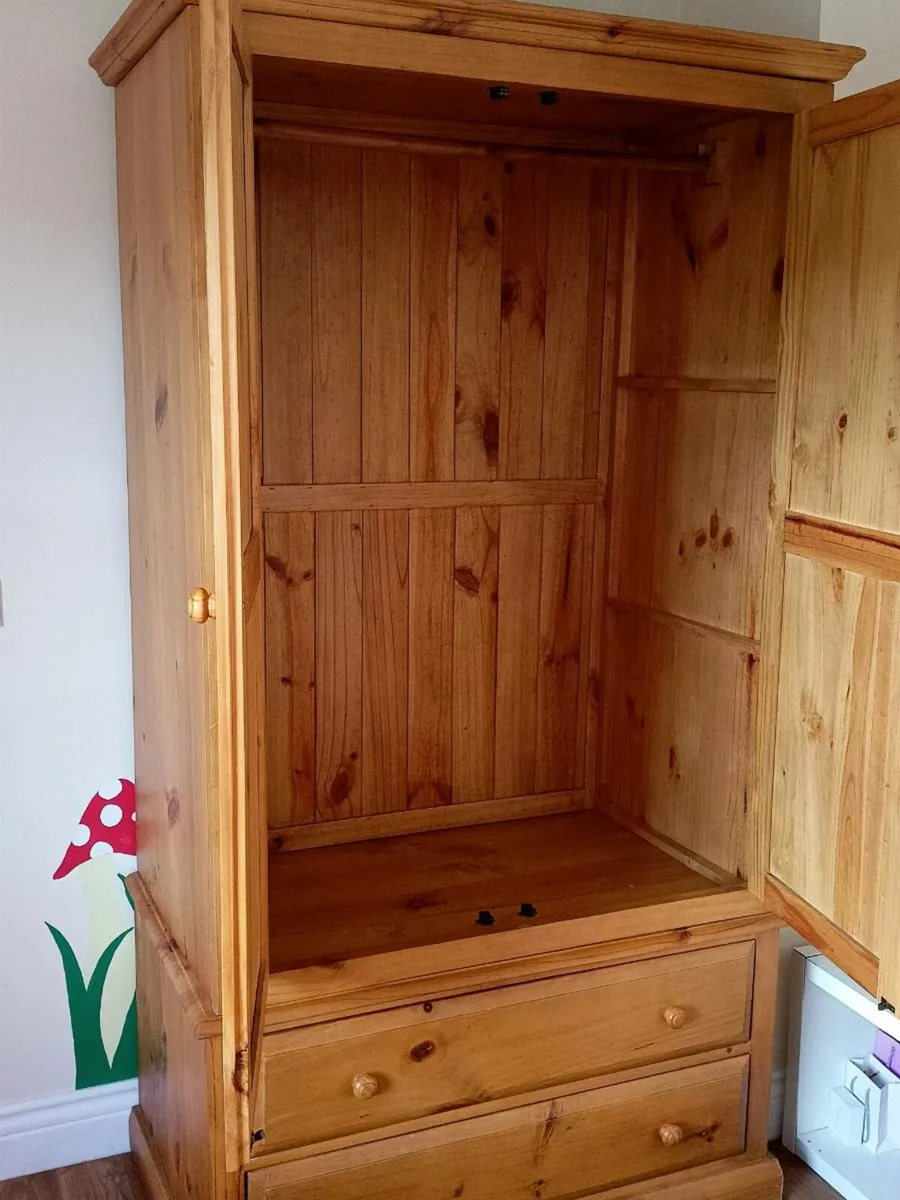 Solid timber wardrobe - Image 2