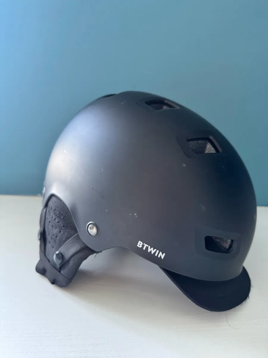 Helmet - Image 2