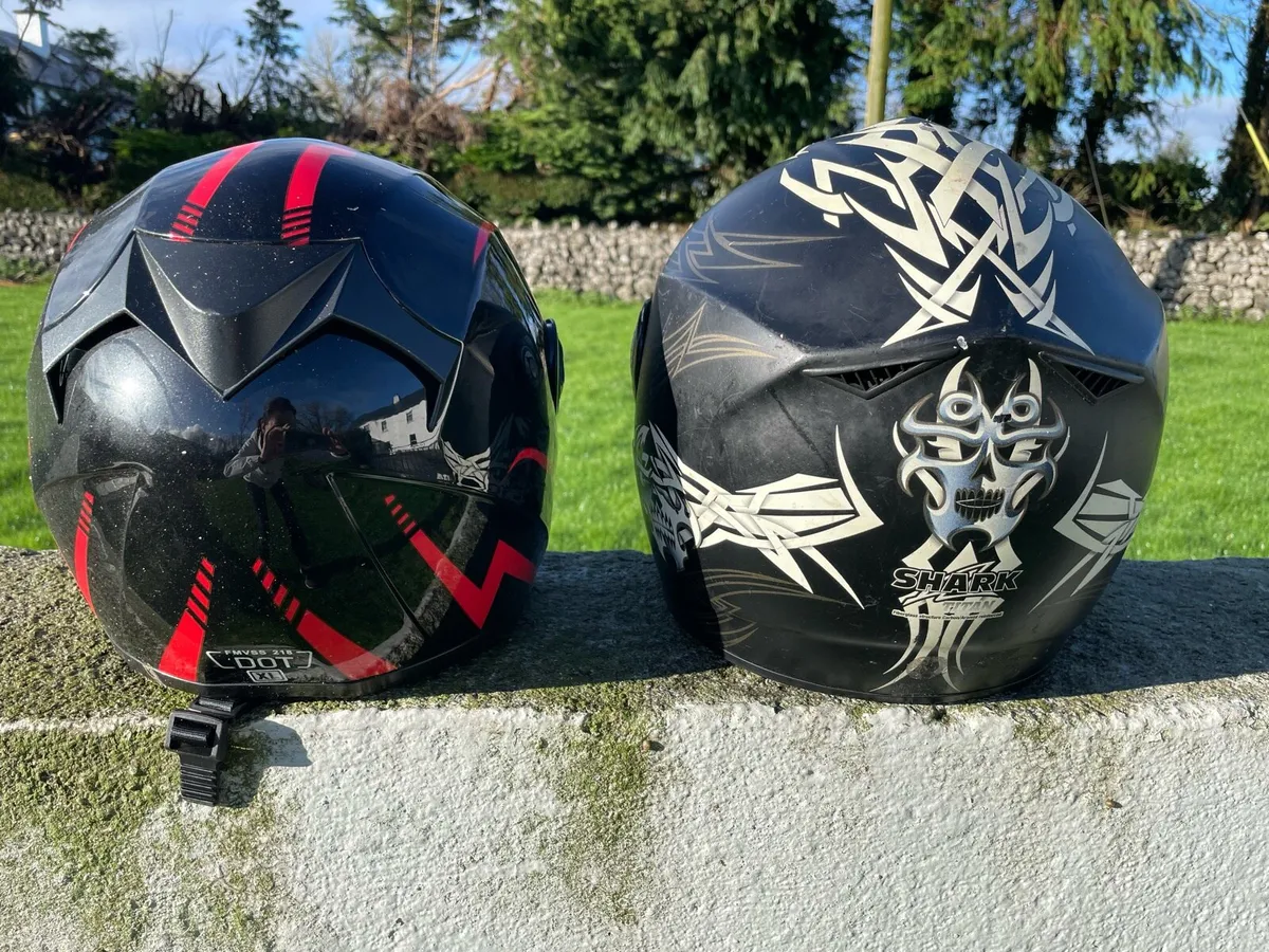 Shark motorcycle helmet - Image 2