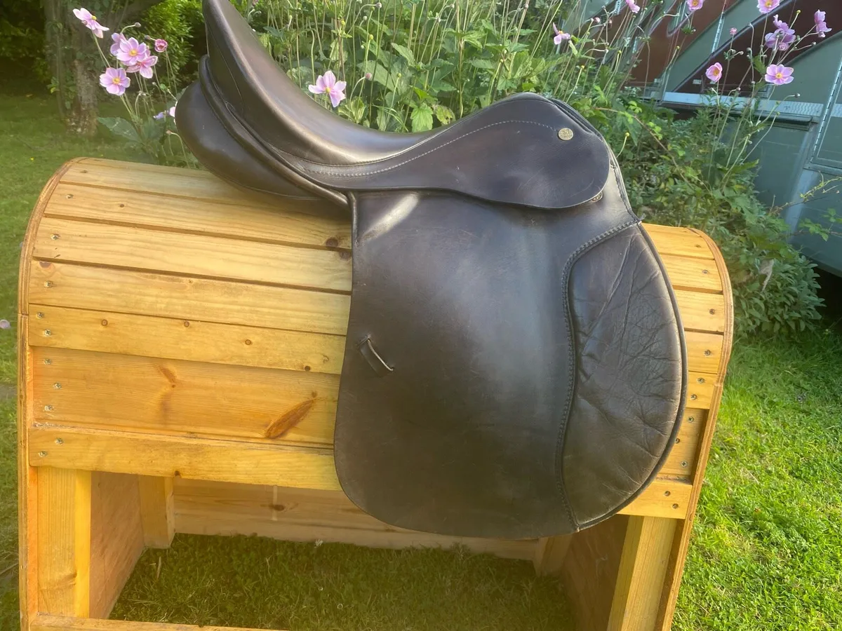 Prestige brown Leather saddle - Image 3
