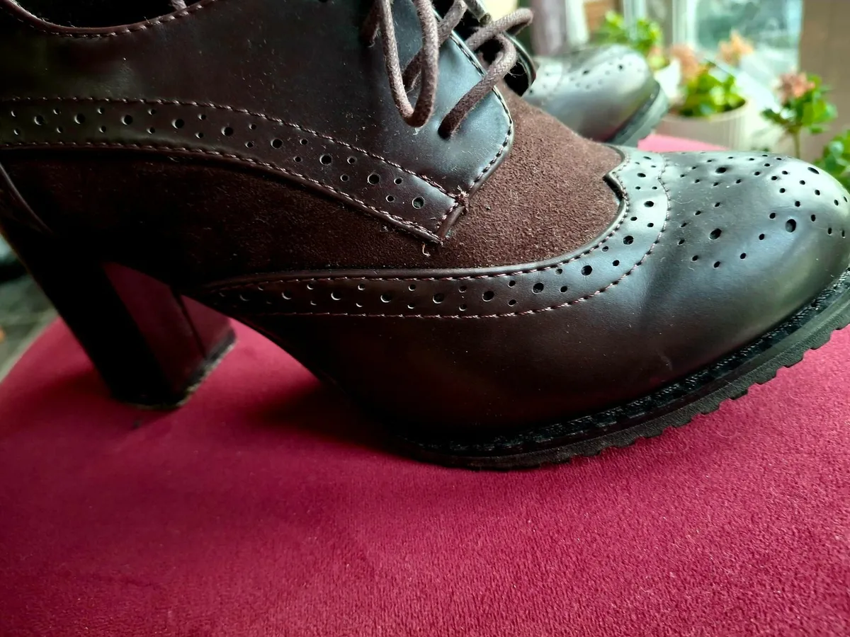 Spanish Craftsmanship for a Classic, Stylish Look! - Image 2