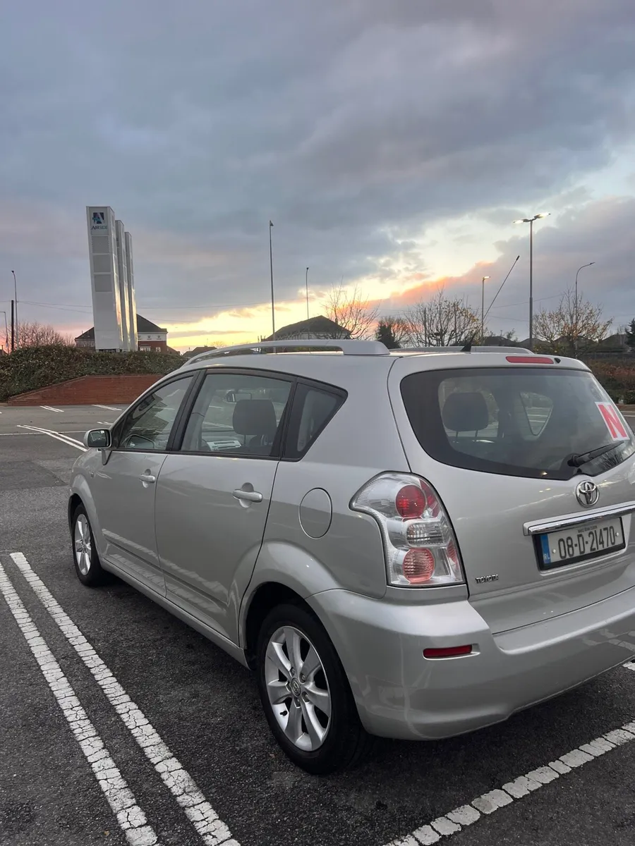 Toyota Corolla Verso 1.6 Petrol Luna - Image 4