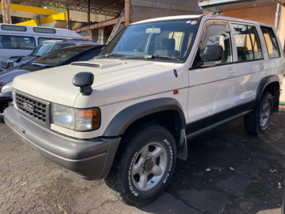 1996 Isuzu Bighorn 3.1 Turbo Diesel –🇯🇵 Import - Image 1