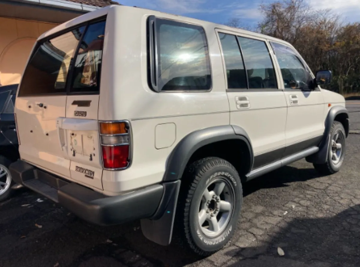 1996 Isuzu Bighorn 3.1 Turbo Diesel –🇯🇵 Import - Image 4