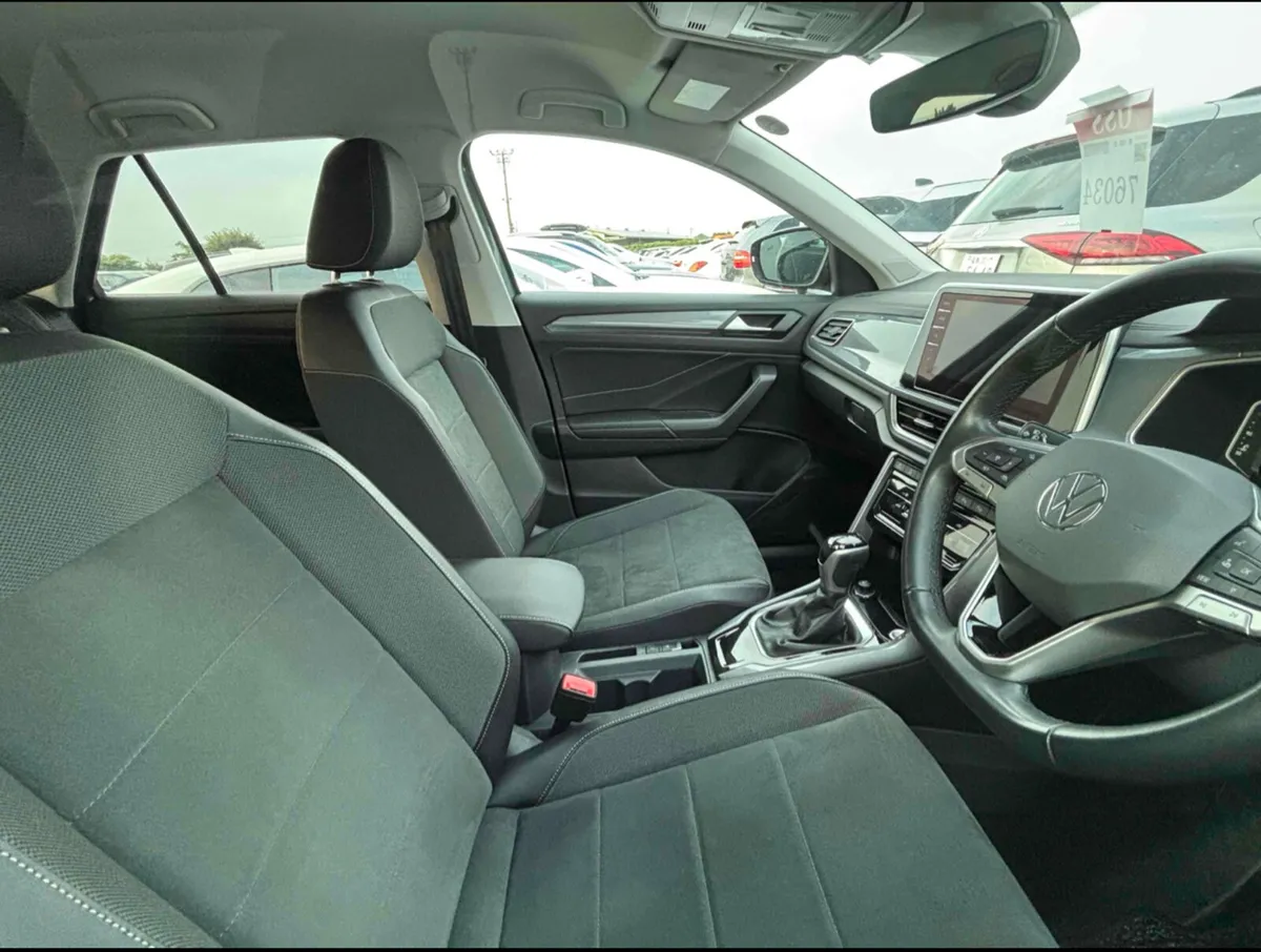222 VW T-ROC STYLE 2.0 TDI 150BHP AUTOMATIC - Image 3