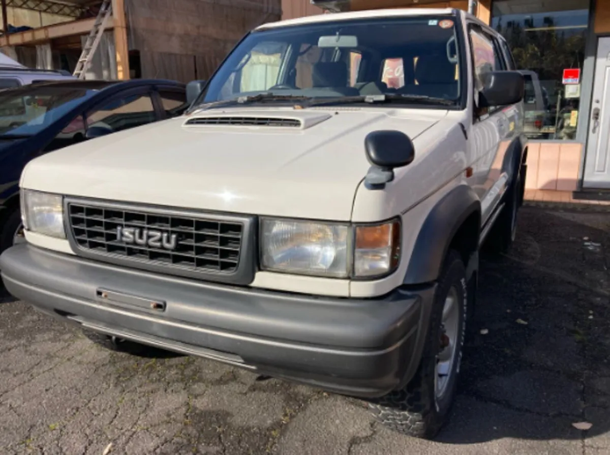 1996 Isuzu Bighorn 3.1 Turbo Diesel –🇯🇵 Import - Image 2