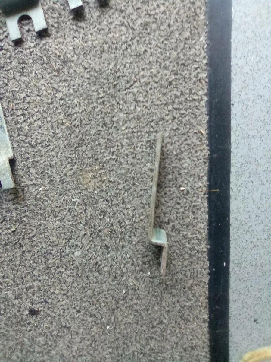 ANGLE.  BRACKET.  AND.  8. BRACKETS. AS.  SHOWN. - Image 3