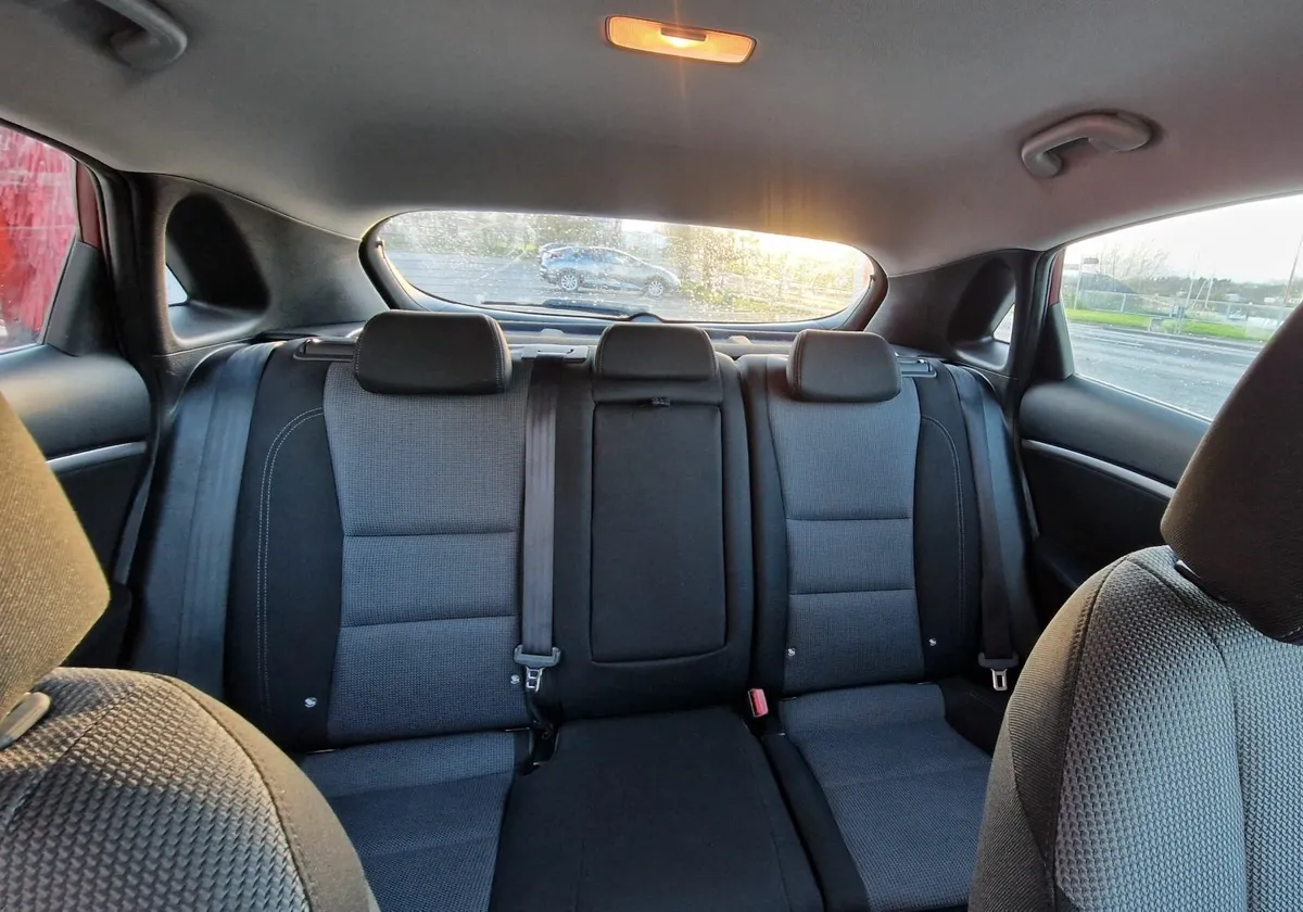 Hyundai i30 2017 - Image 4