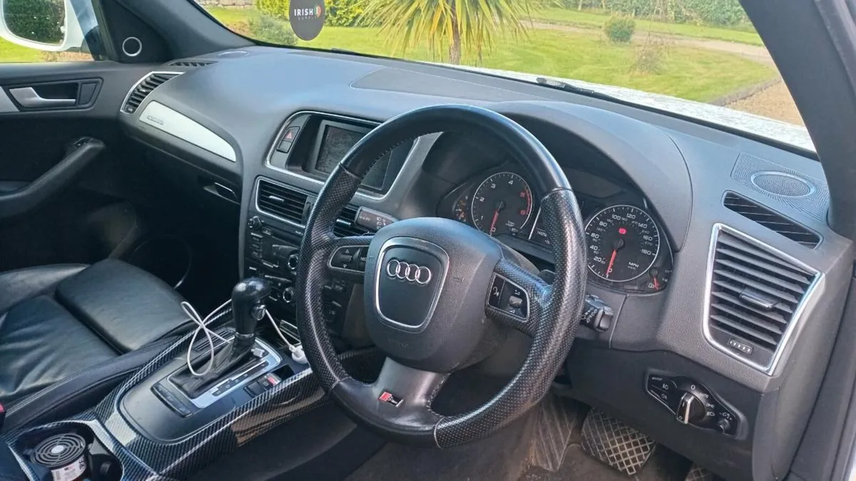 Audi q5 ,sline ,black,edition - Image 2