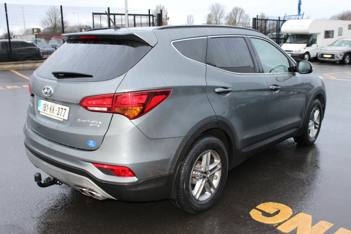 Hyundai Santa Fe 2018 - Image 4