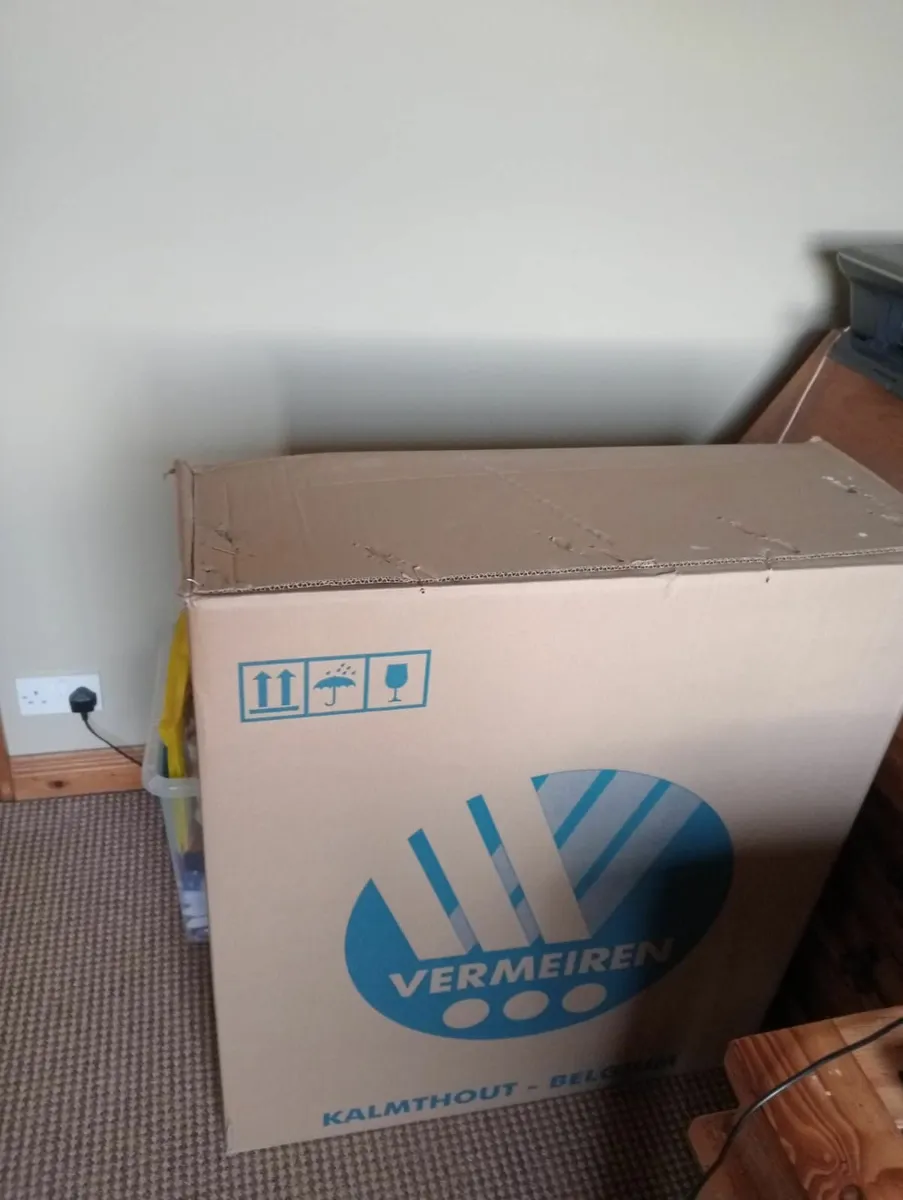 Vermeiren 708D Transit  Wheelchair - Image 4