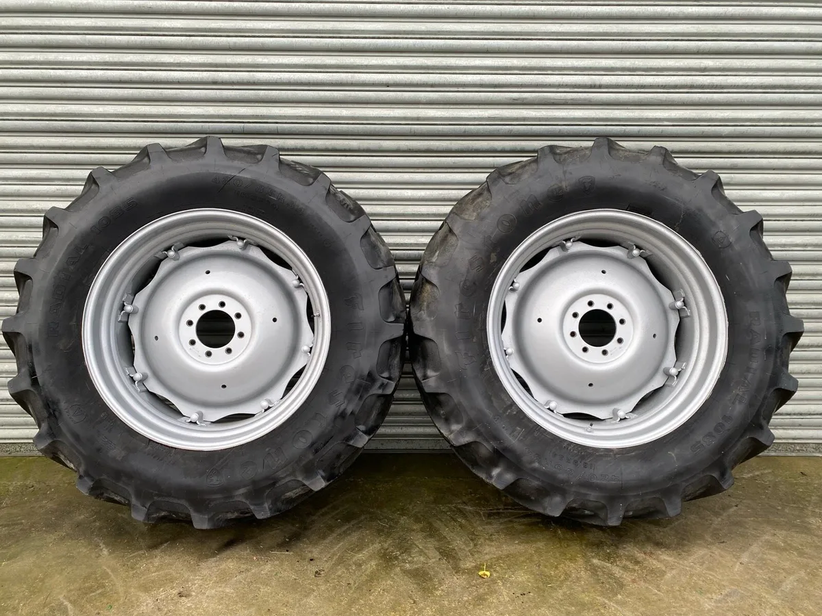16.9R34(420/85R34) Massey wheels - Image 1