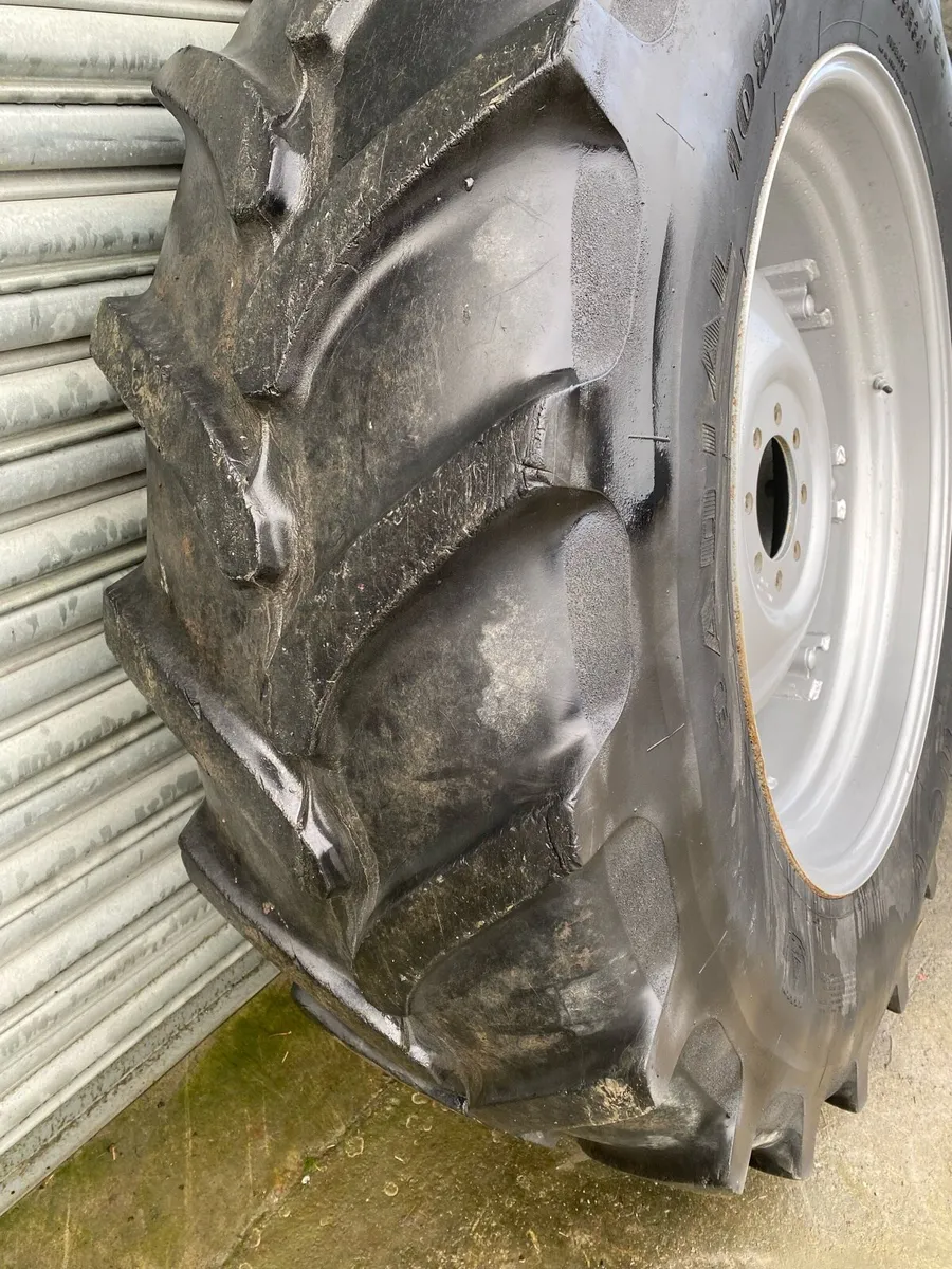 16.9R34(420/85R34) Massey wheels - Image 3