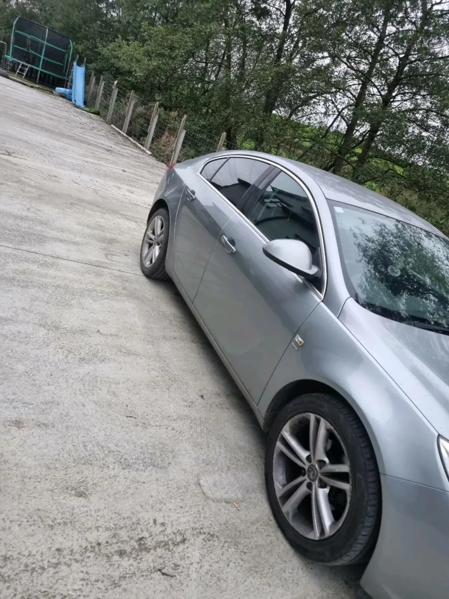 Vauxhall insignia - Image 1