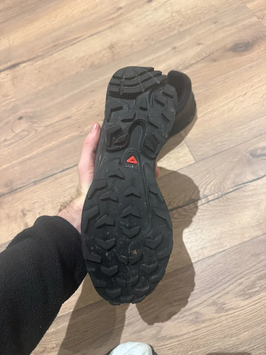 Salomon Black XT6’s - Image 3