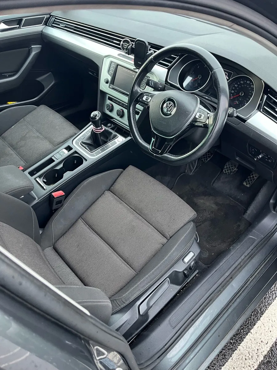 151 Passat 2.0 Diesel - Image 4