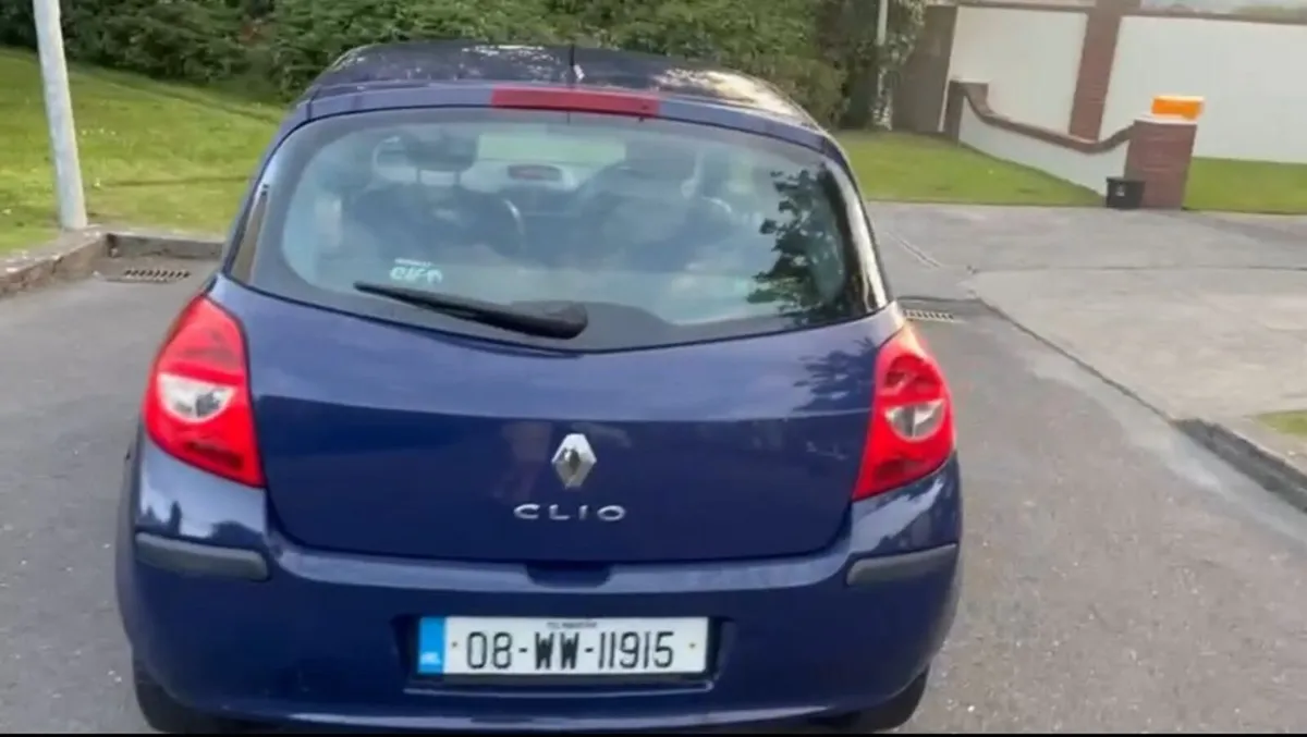Renault Clio 2008 - Image 2