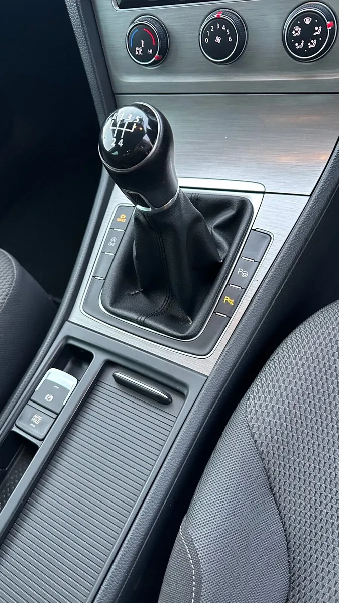 VW Golf 1.6 Diesel *NEW NCT 02-2027* - Image 3