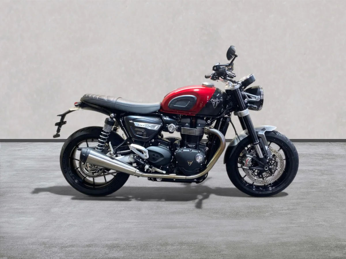 Triumph Speed Twin 1200 with Extras, NI Reg - Image 1