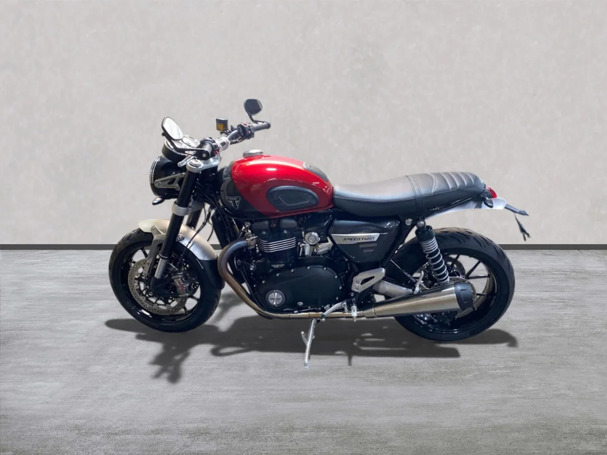 Triumph Speed Twin 1200 with Extras, NI Reg - Image 2
