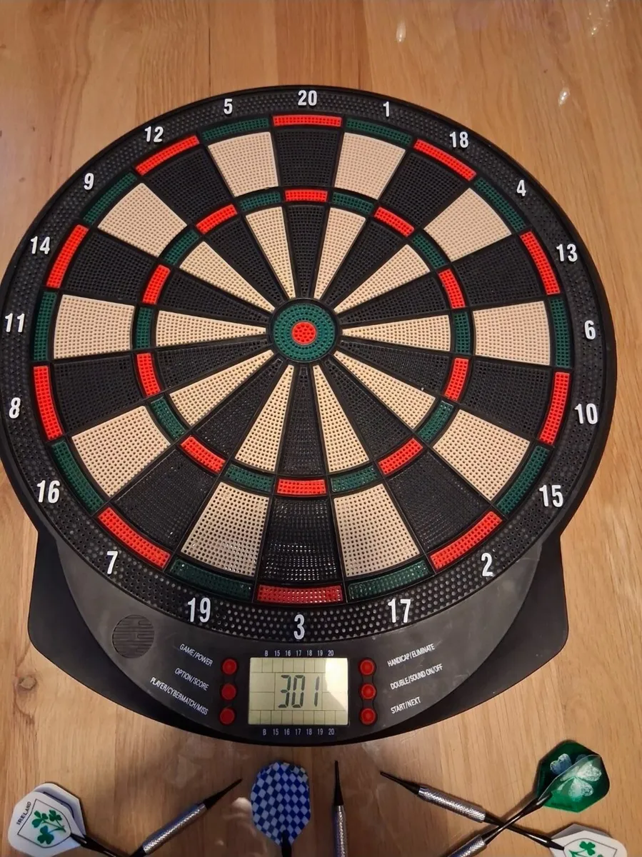 Electronic dart board - Image 1