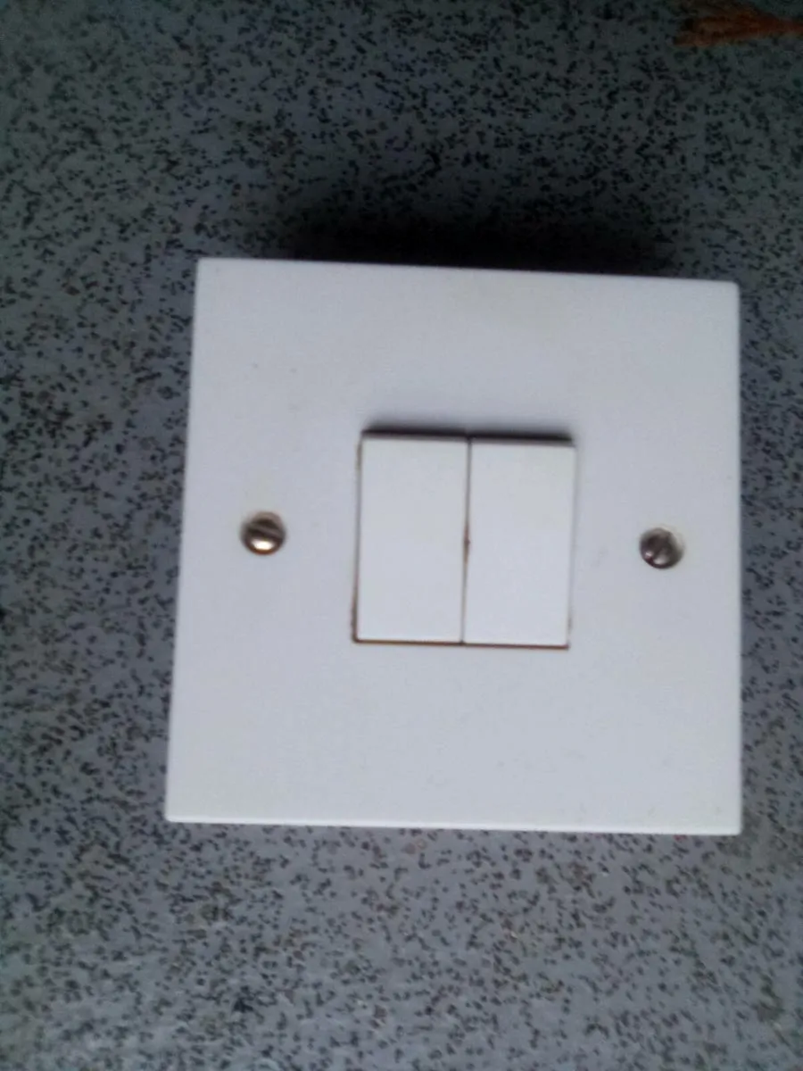 2.  WALL. LIGHTS .AND.  2 GANG. SWITCH - Image 3