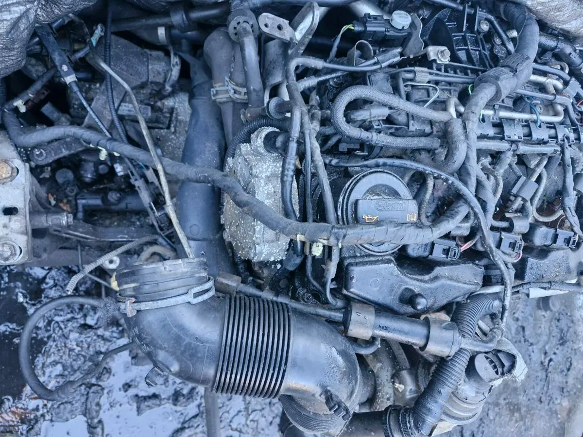 Vw 1.6 tdi engine and gearbox - Image 1