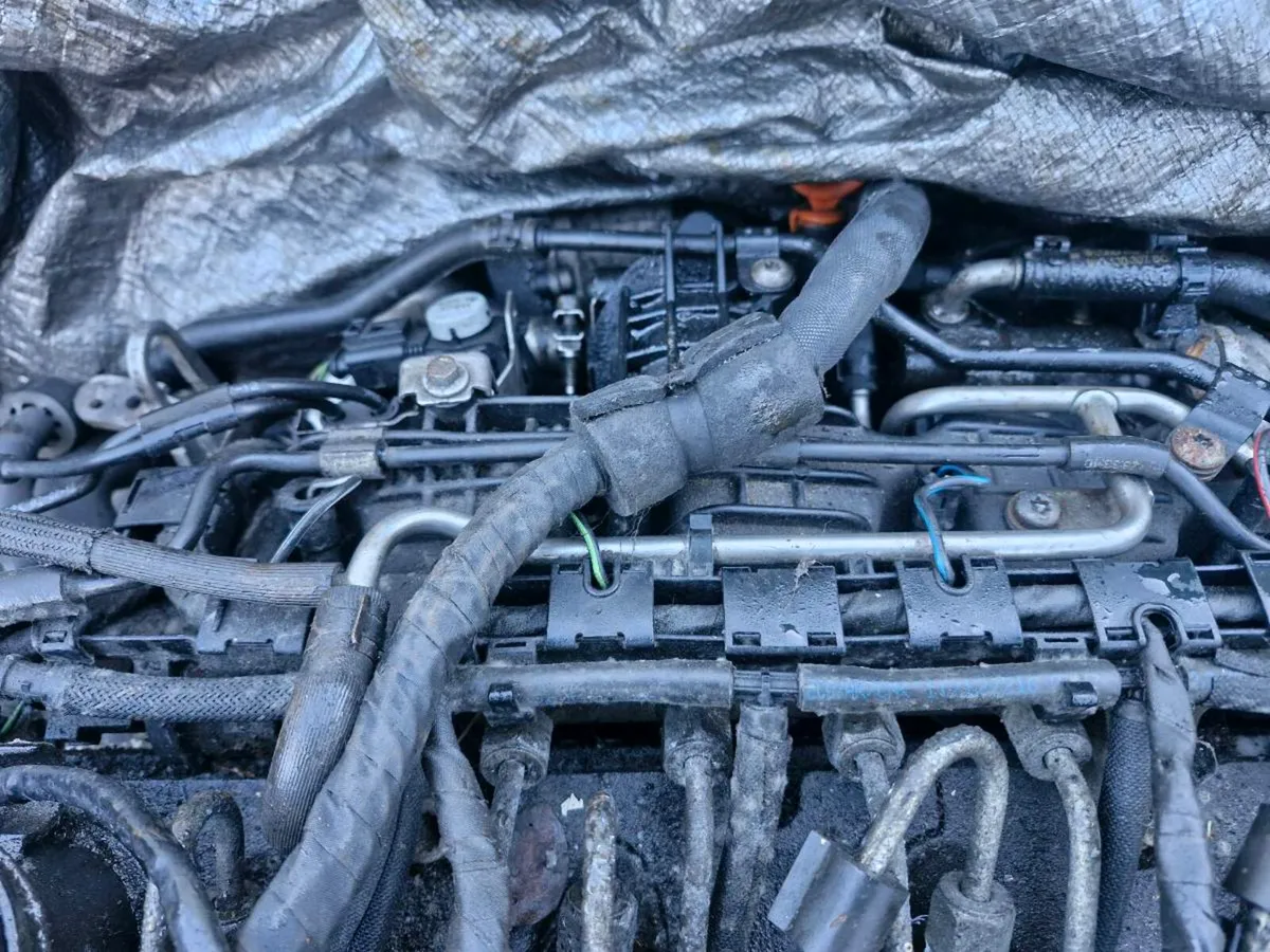 Vw 1.6 tdi engine and gearbox - Image 4