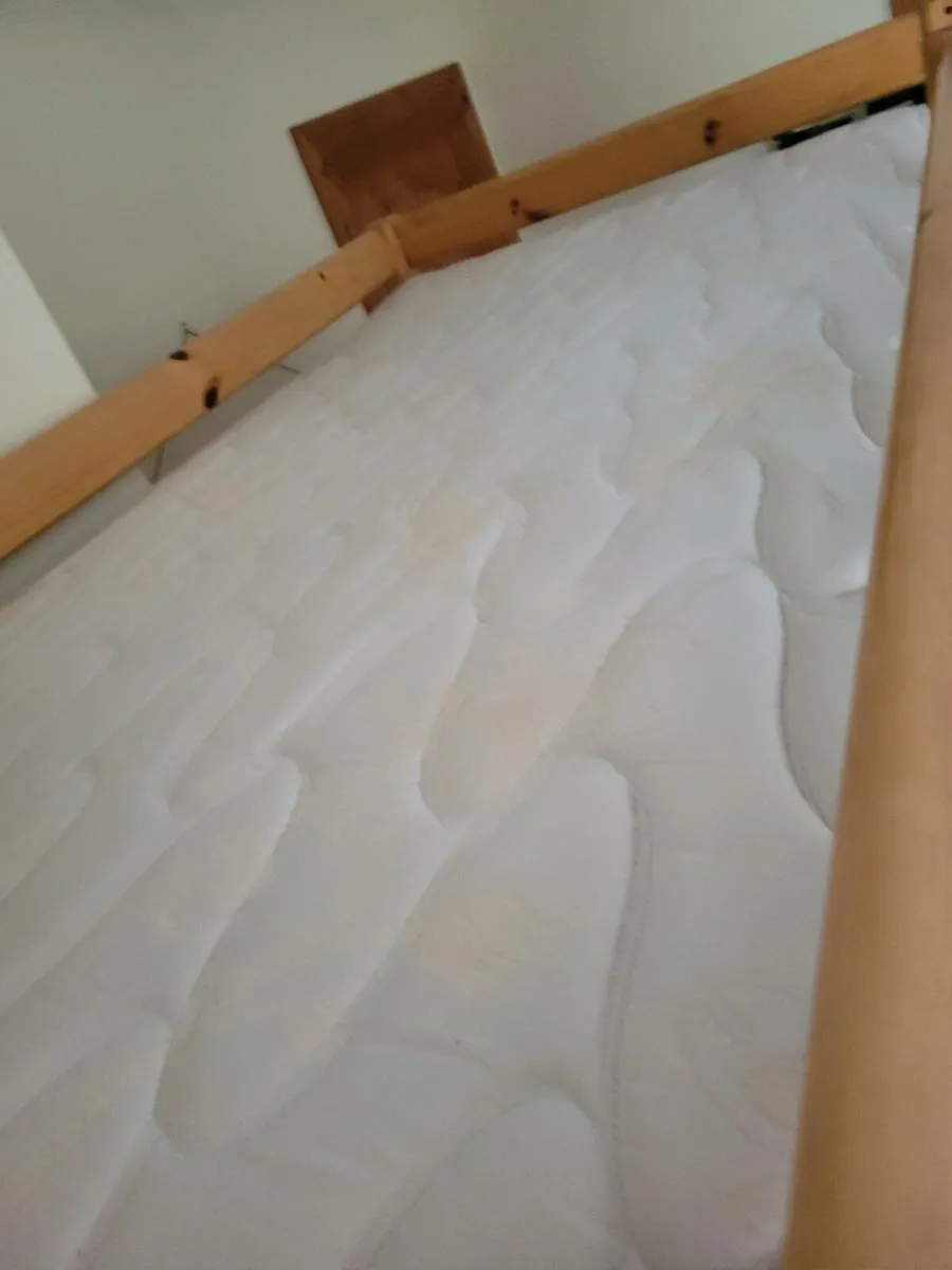 High bed and desk - Image 2