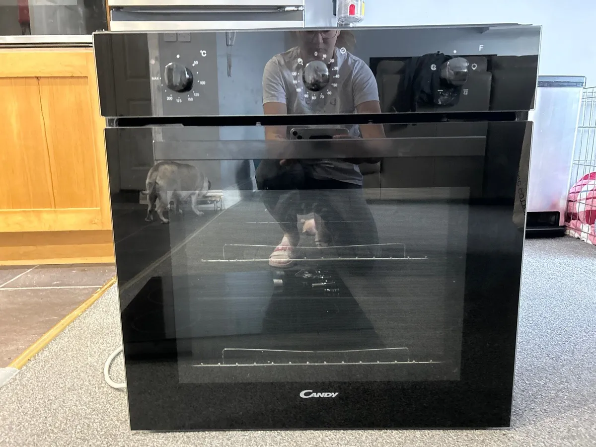 Electric cooker - Image 1