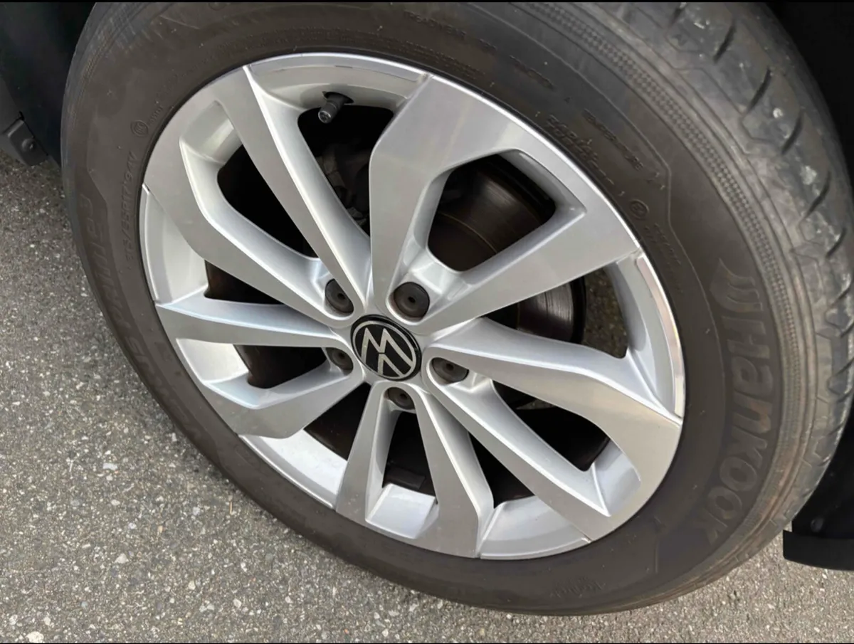 222 VW T-ROC STYLE 2.0TDI 150BHP AUTOMATIC - Image 3