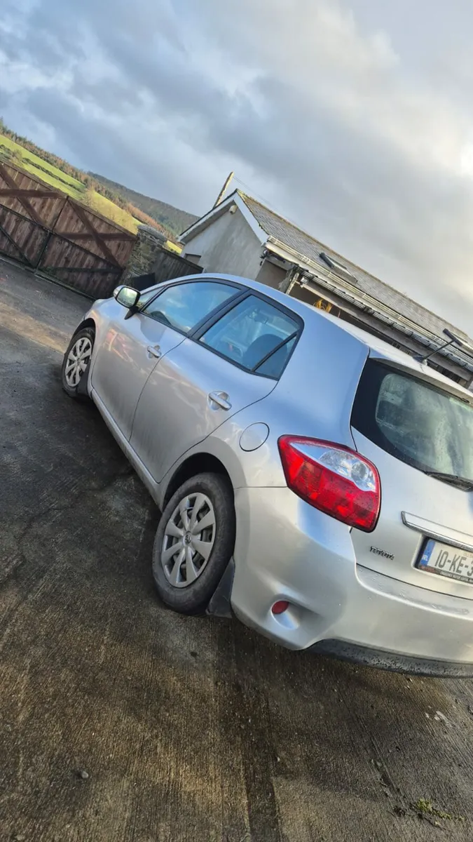 Toyota auris 1.4 diesel - Image 2