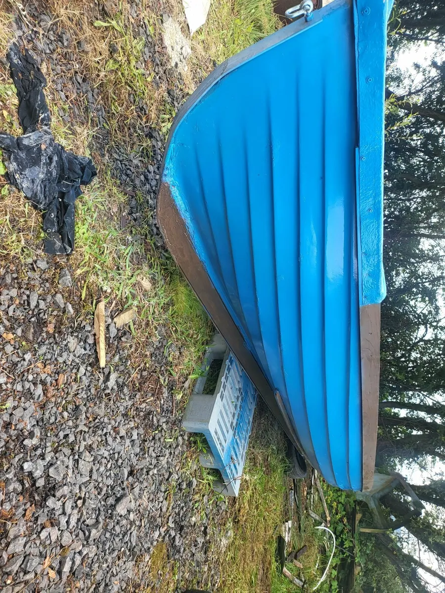 19ft fiberglass anglers fancy renovated new traile - Image 4