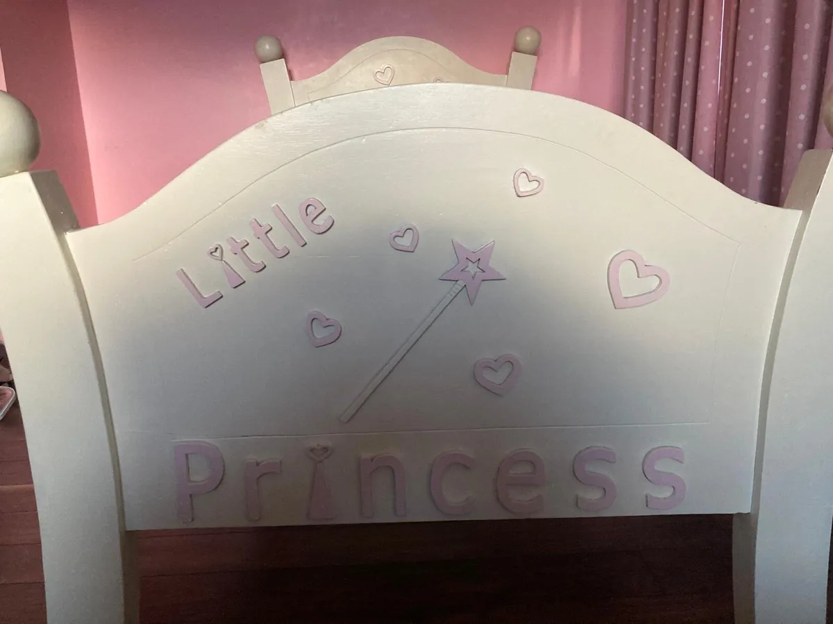 Girls princess beds - Image 4